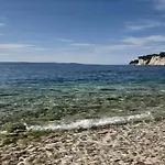 Luxurious Holiday Home In Makarska With Jacuzzi
