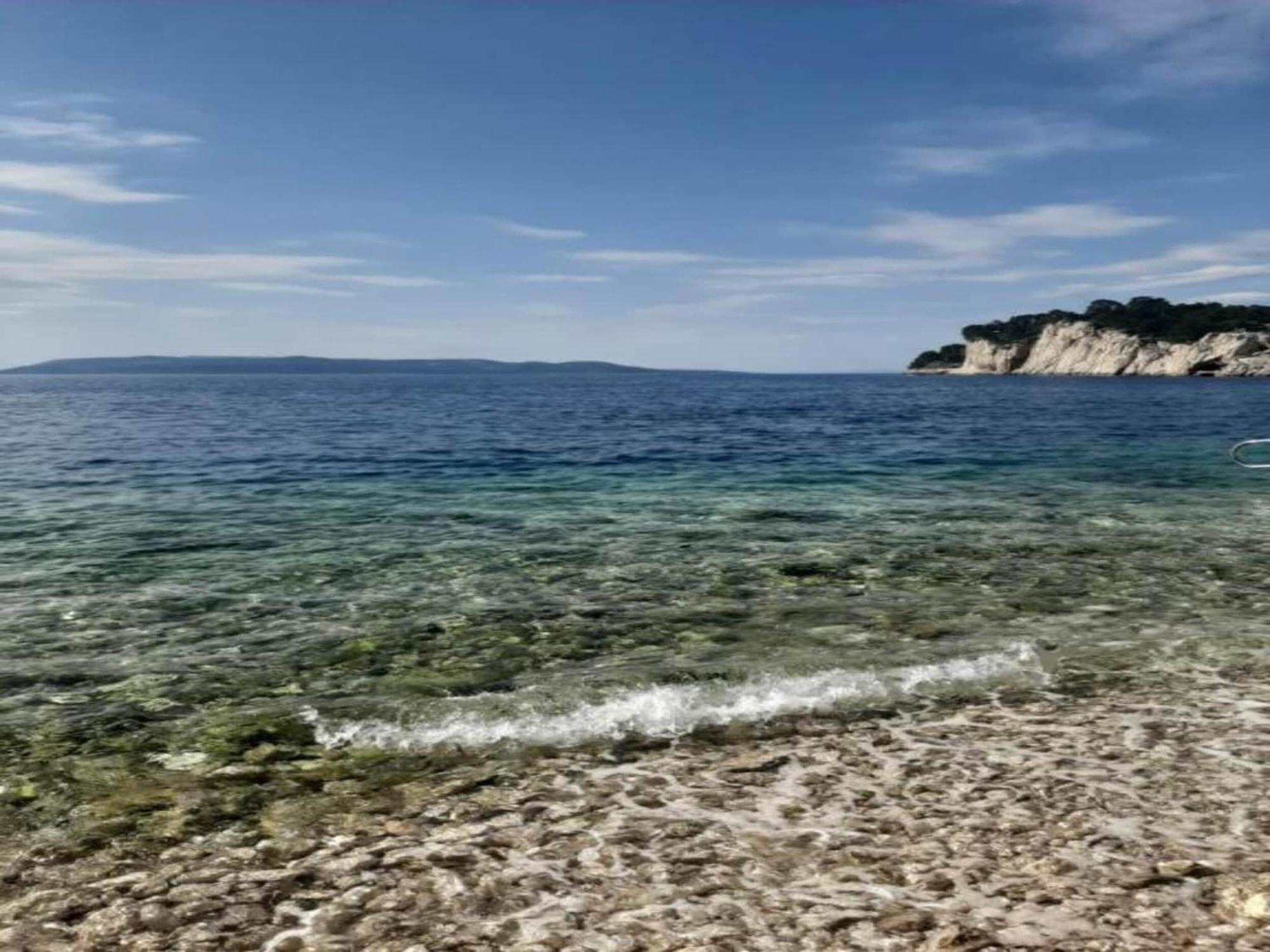 Holiday home Luxurious In With Jacuzzi Makarska